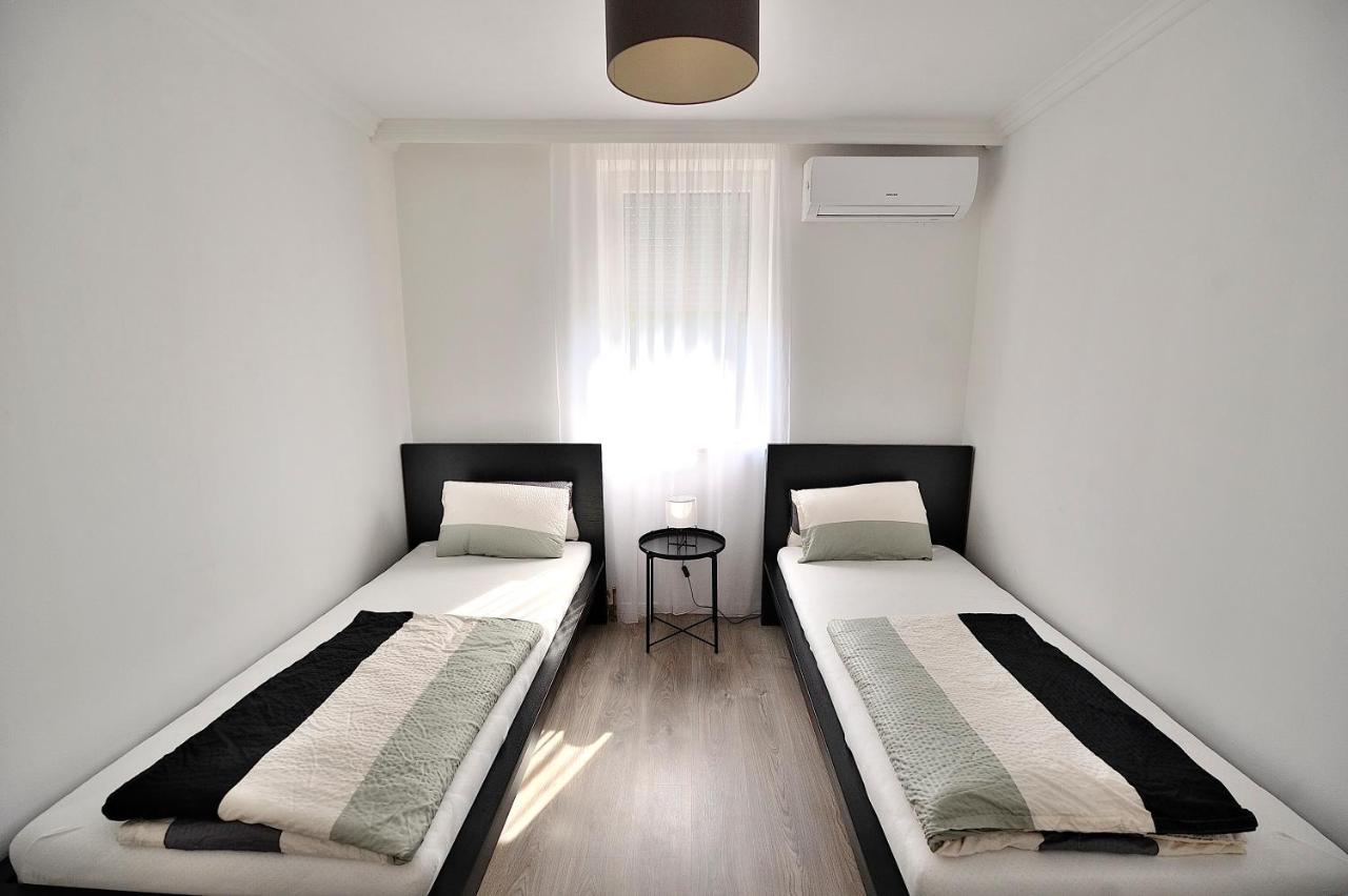 Best Apartman Lelle Balatonlelle Exteriér fotografie