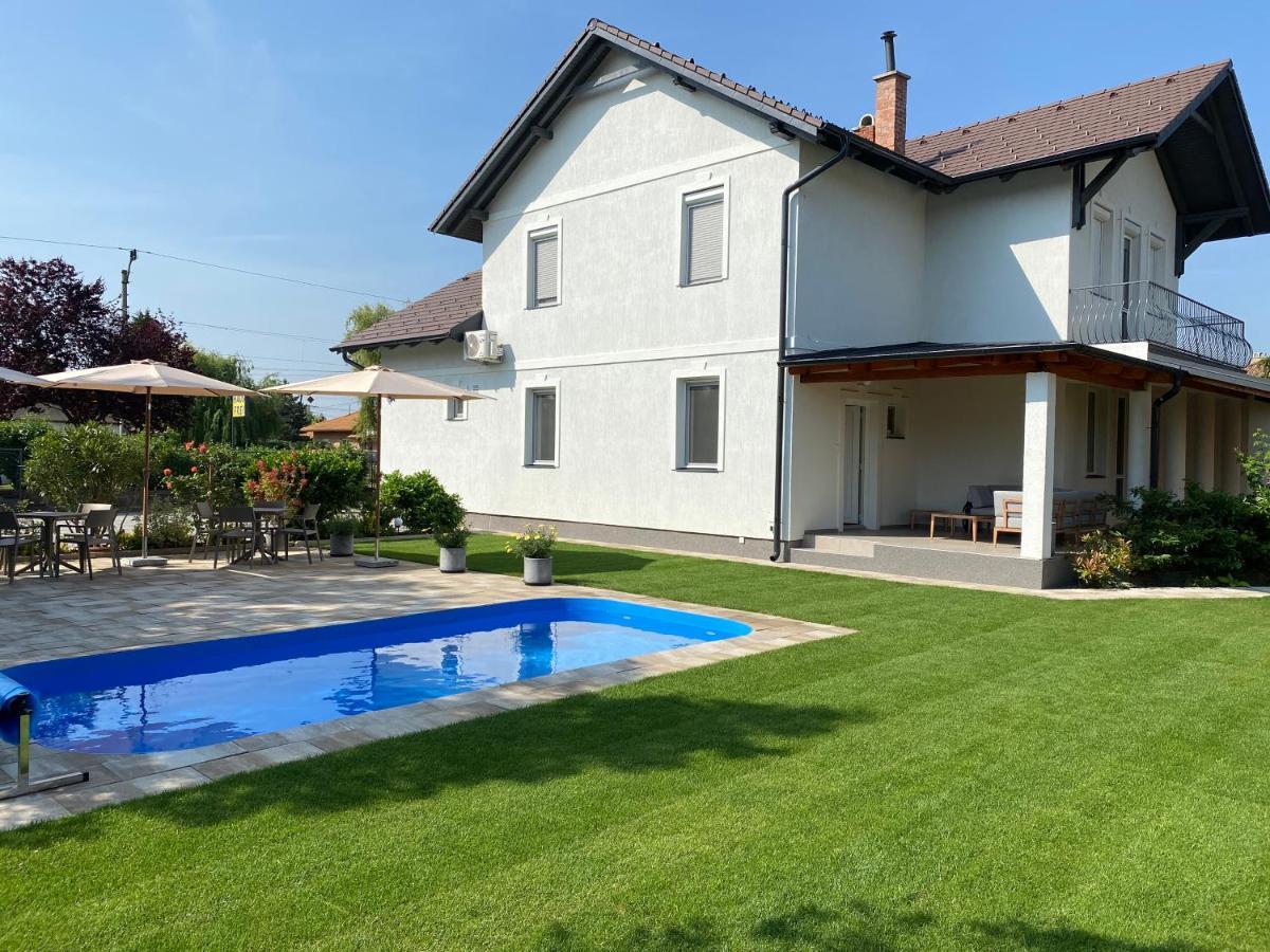Best Apartman Lelle Balatonlelle Exteriér fotografie