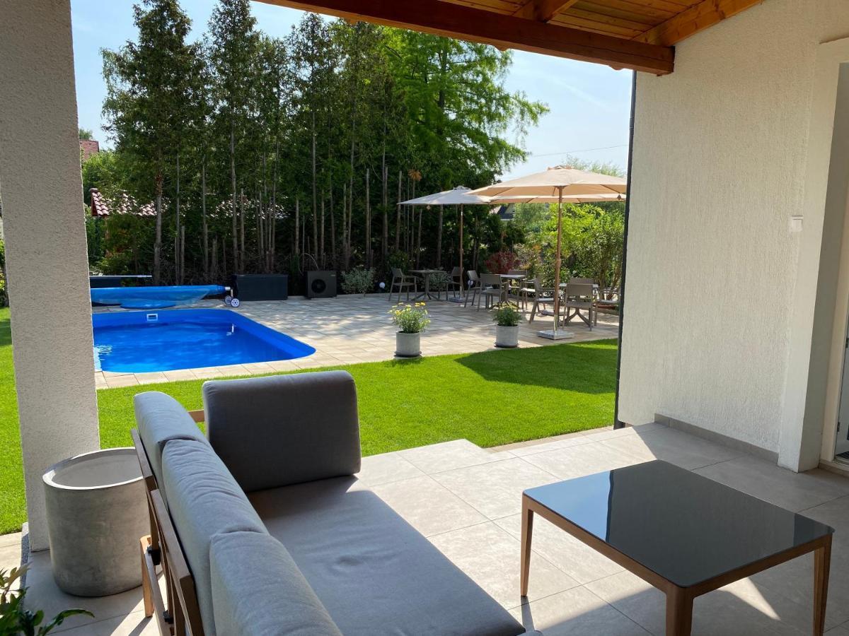 Best Apartman Lelle Balatonlelle Exteriér fotografie