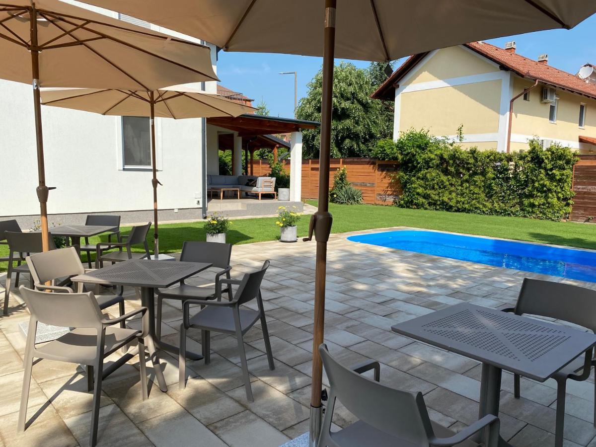 Best Apartman Lelle Balatonlelle Exteriér fotografie